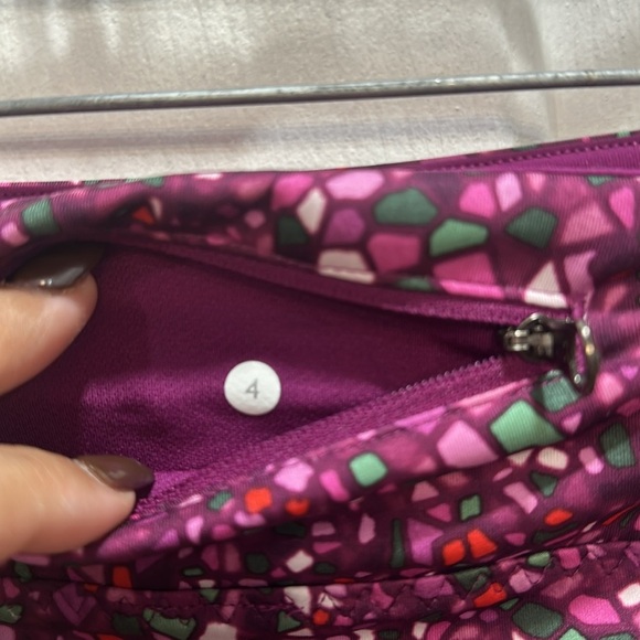 Lululemon women’s Real Quick Crop Legging size 4 EUC - Picture 5 of 5